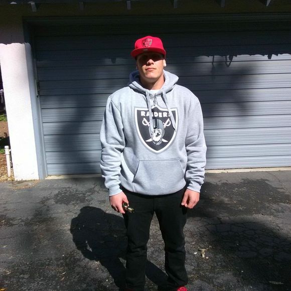 Meet your Posher, Andrew - Picture 1 of 1